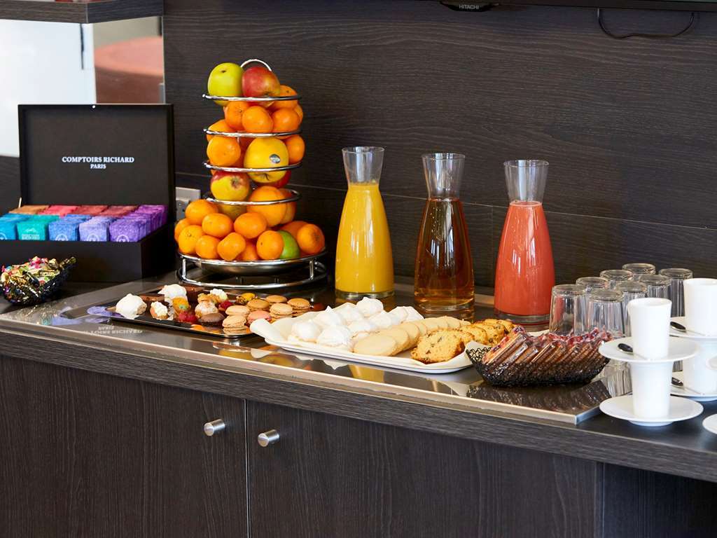 Kyriad Prestige Résidence Sur Mer/ Cabourg Appart hôtel 3*